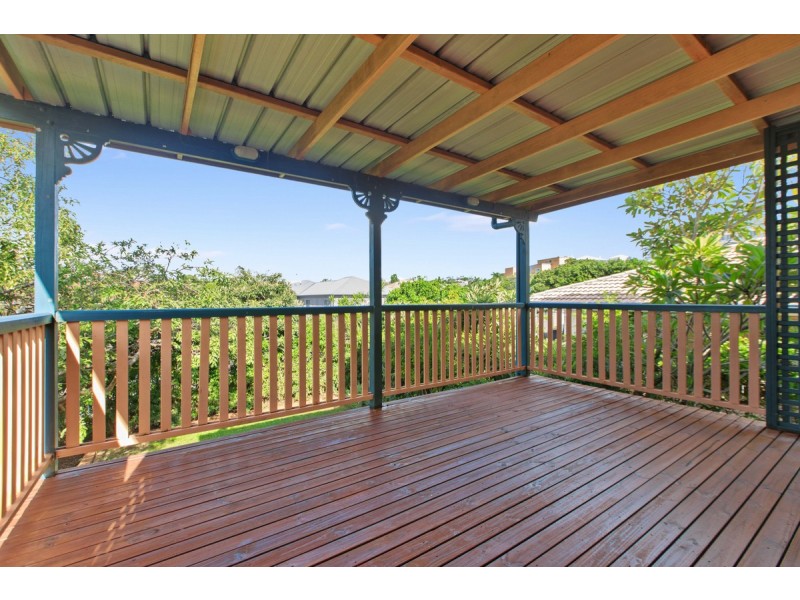 86 Bunya Street, Greenslopes QLD 4120