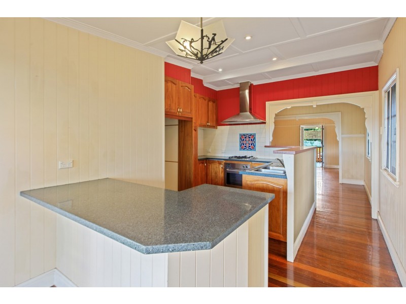 86 Bunya Street, Greenslopes QLD 4120