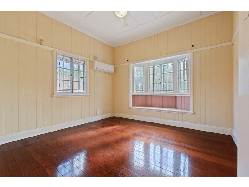 86 Bunya Street, Greenslopes QLD 4120