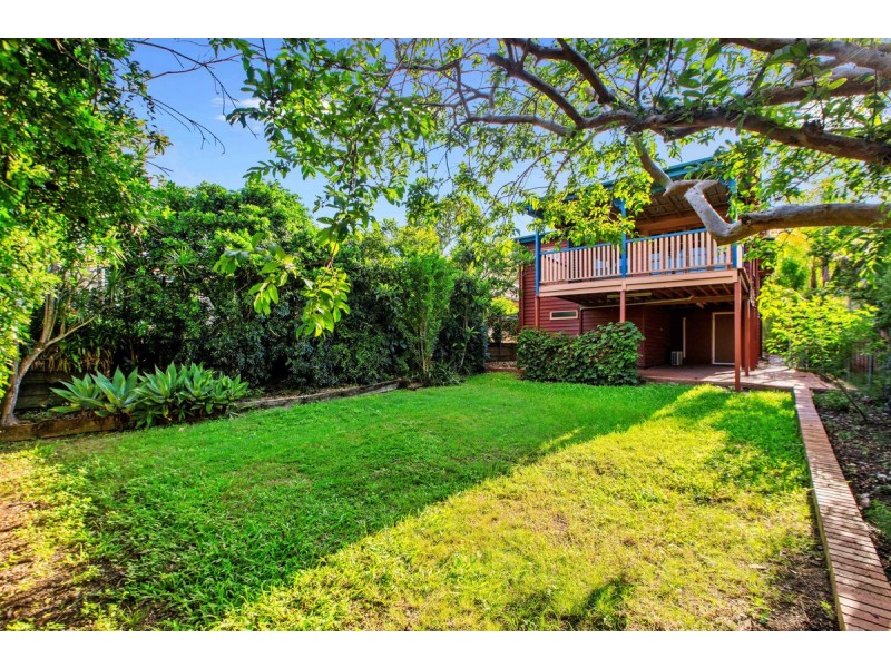 86 Bunya Street, Greenslopes QLD 4120