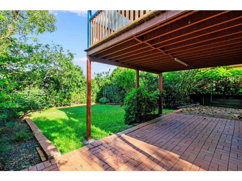 86 Bunya Street, Greenslopes QLD 4120