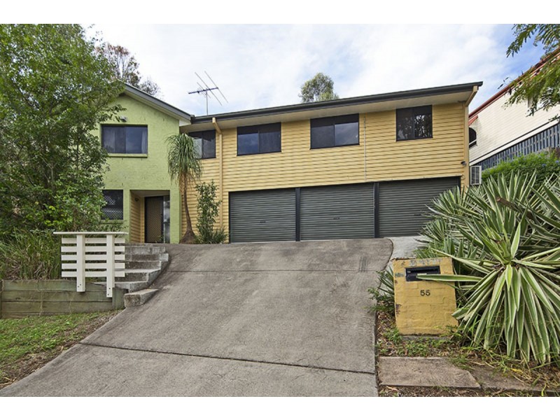 55 Roseglen Street, Greenslopes QLD 4120