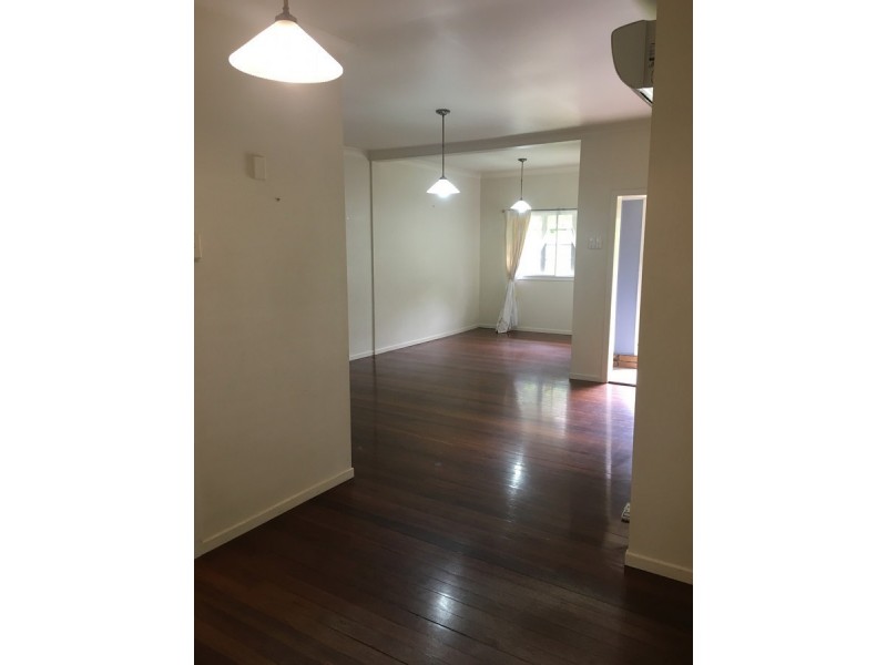 11 Dale Street, Coorparoo QLD 4151