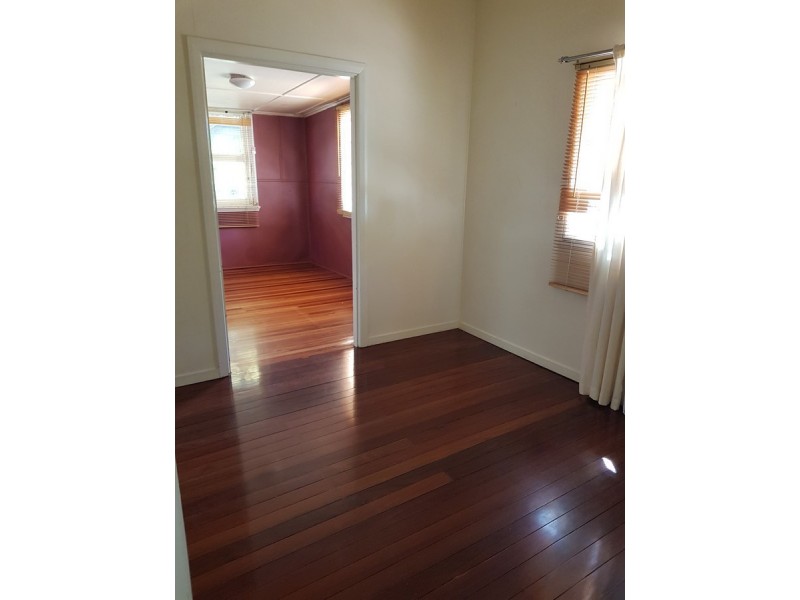 11 Dale Street, Coorparoo QLD 4151