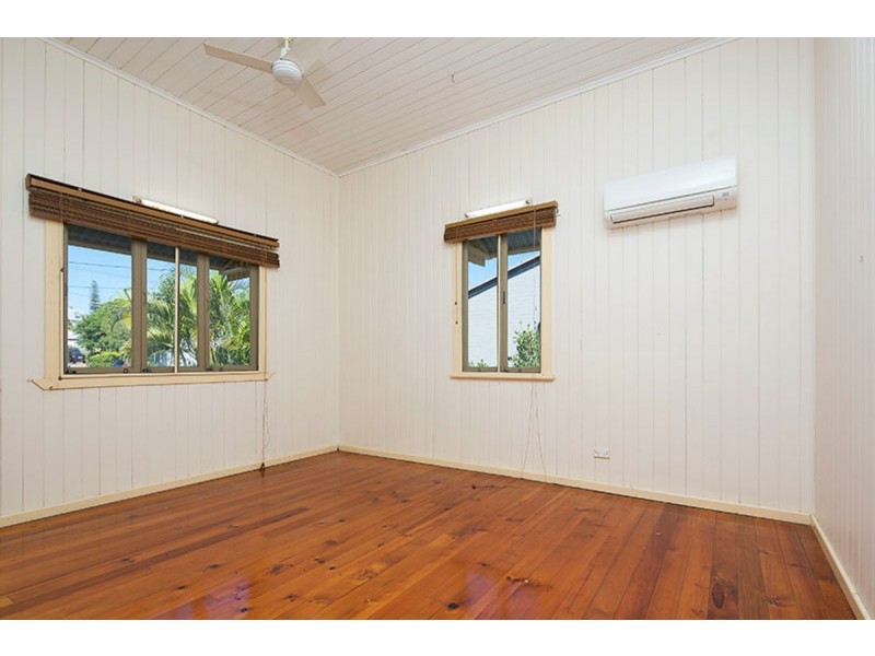 54 Rutland Street, Coorparoo QLD 4151