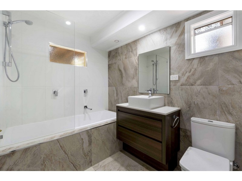 54 Rutland Street, Coorparoo QLD 4151