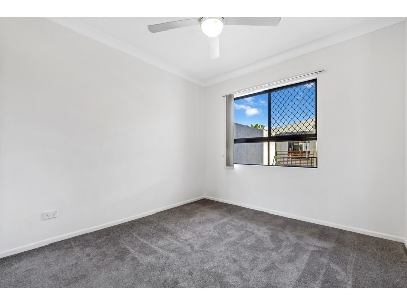 17/11-15 Kitchener Street, Coorparoo QLD 4151