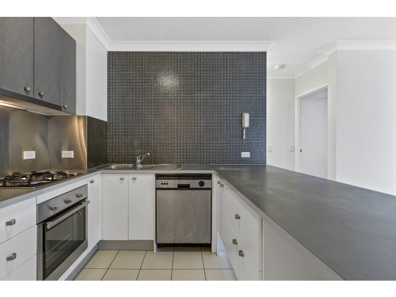 17/11-15 Kitchener Street, Coorparoo QLD 4151