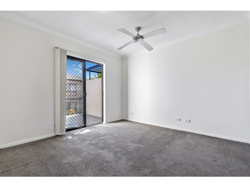 17/11-15 Kitchener Street, Coorparoo QLD 4151