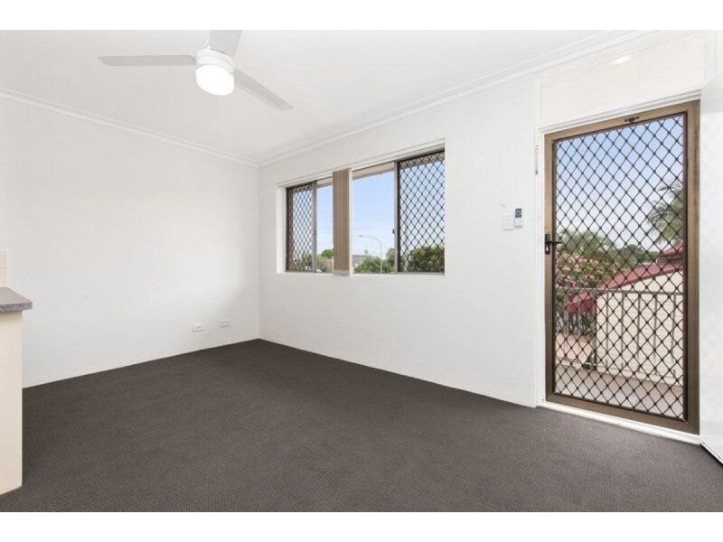 4/9 Main Avenue, Coorparoo QLD 4151