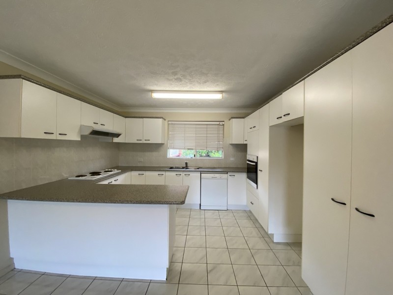 4/98 Pembroke Road, Coorparoo QLD 4151