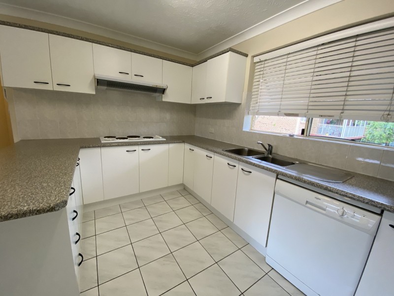4/98 Pembroke Road, Coorparoo QLD 4151