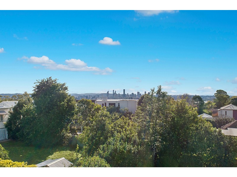 135 Buena Vista Avenue, Coorparoo QLD 4151