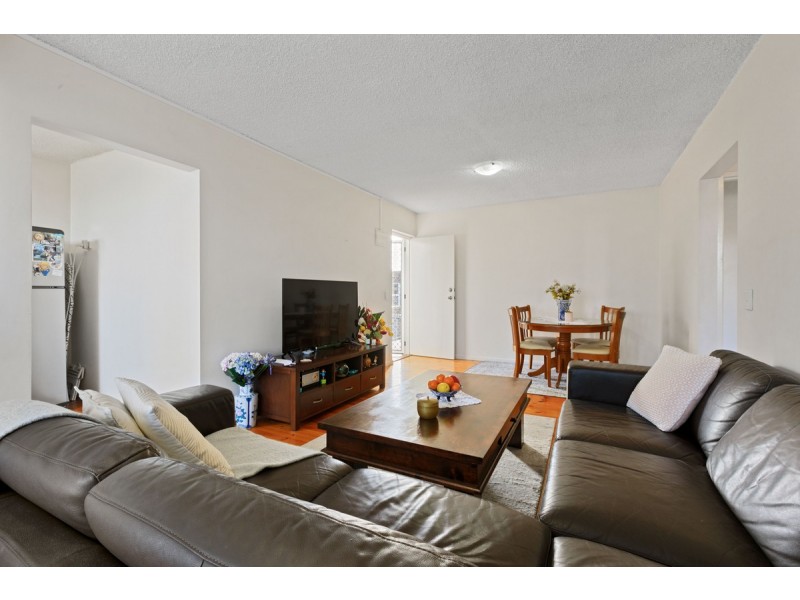 4/12 Birdwood Street, Coorparoo QLD 4151