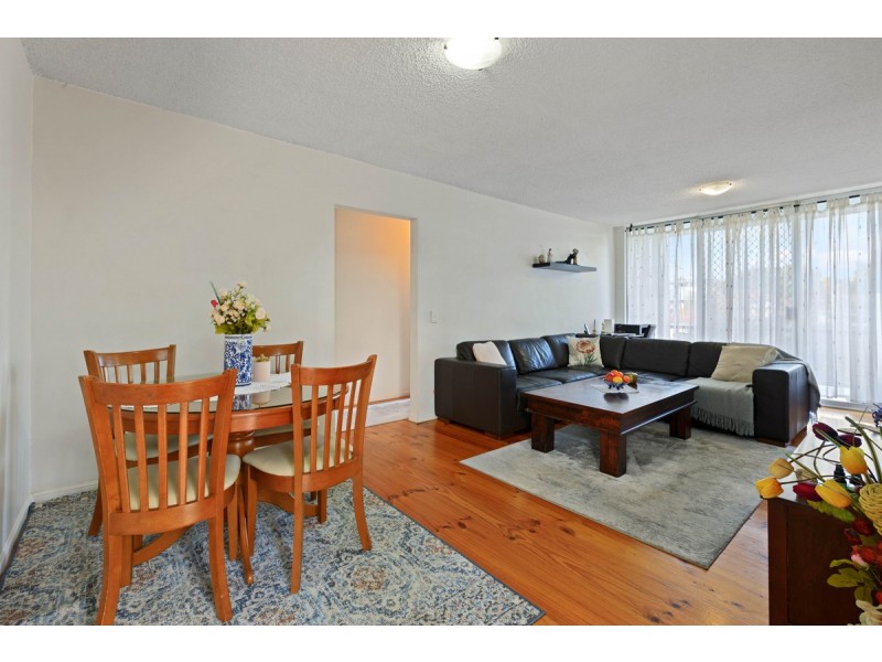 4/12 Birdwood Street, Coorparoo QLD 4151