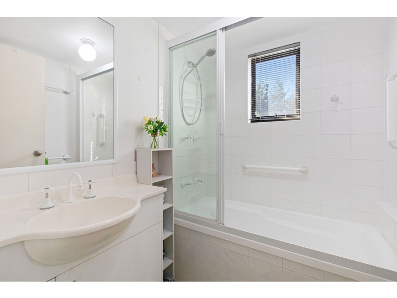 3/338 Cornwall Street, Greenslopes QLD 4120