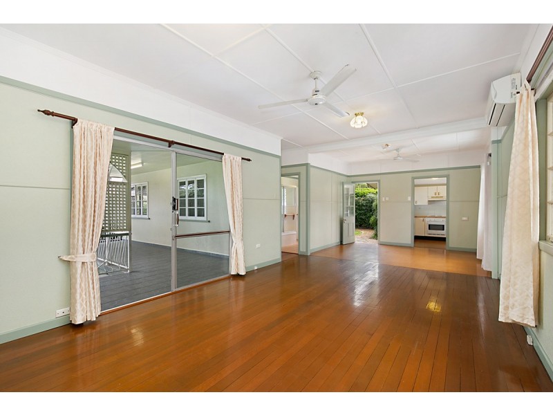 55 Canopus Street, Coorparoo QLD 4151