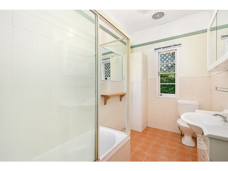 55 Canopus Street, Coorparoo QLD 4151