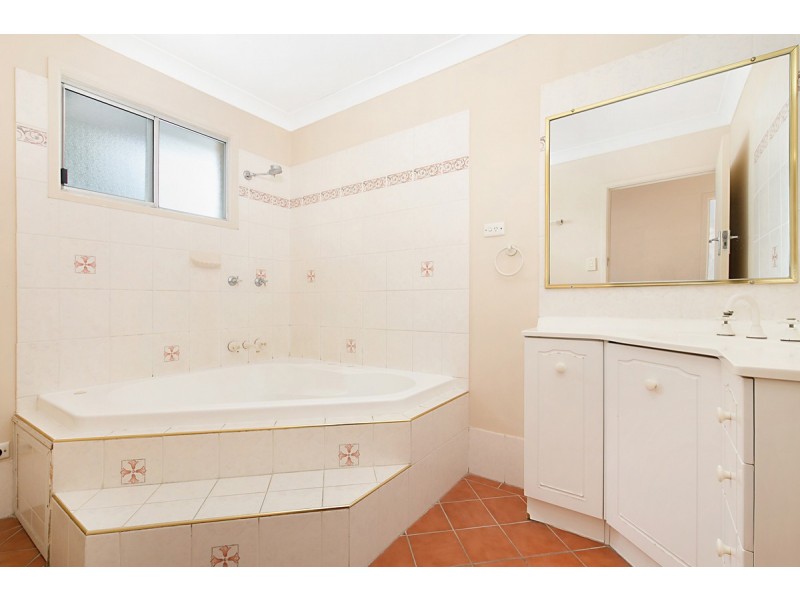 70 Capella Street, Coorparoo QLD 4151