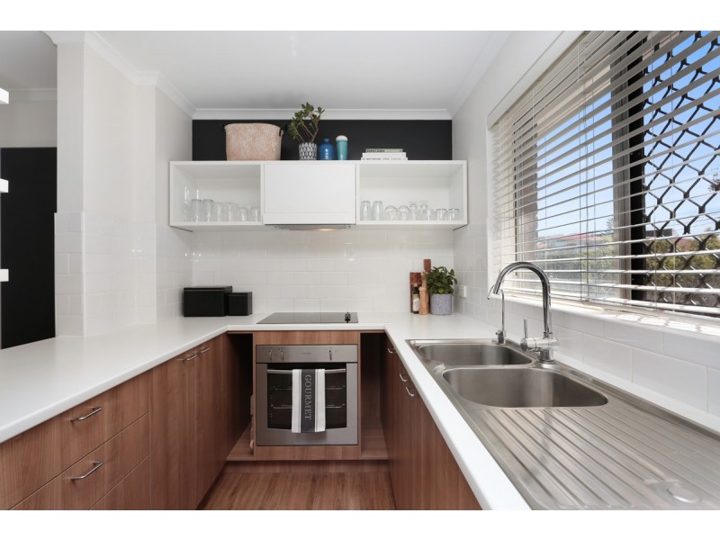 4/35 York Street, Coorparoo QLD 4151