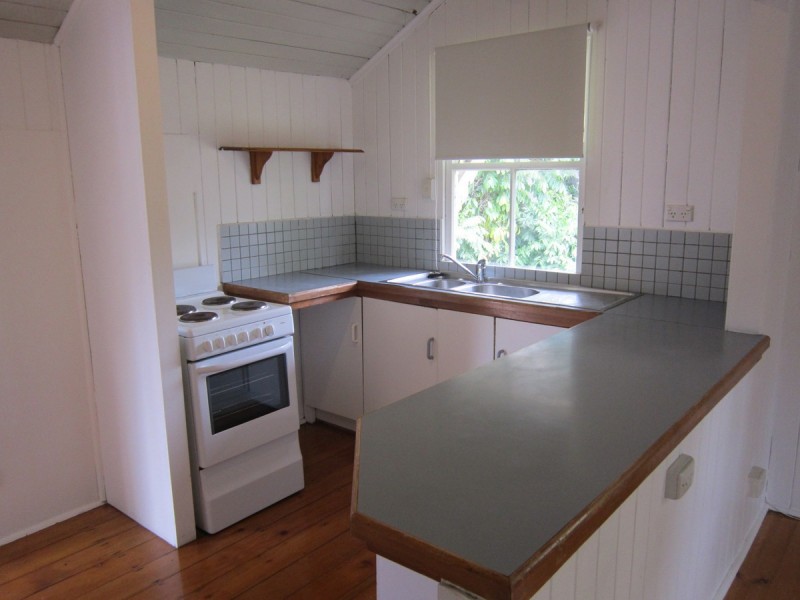 24 Wilkins Street East, Annerley QLD 4103
