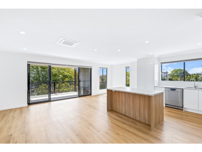 37/11 Kitchener Street, Coorparoo QLD 4151