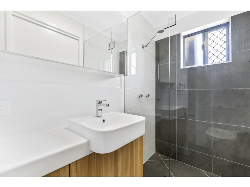 37/11 Kitchener Street, Coorparoo QLD 4151