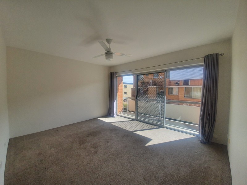 2/19 Amelia Street, Coorparoo QLD 4151