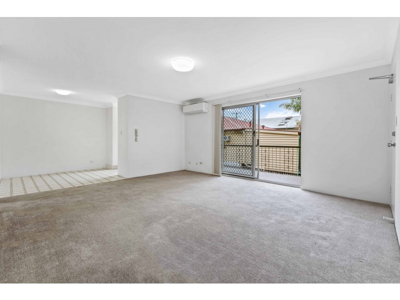 2/117 Pembroke Road, Coorparoo QLD 4151