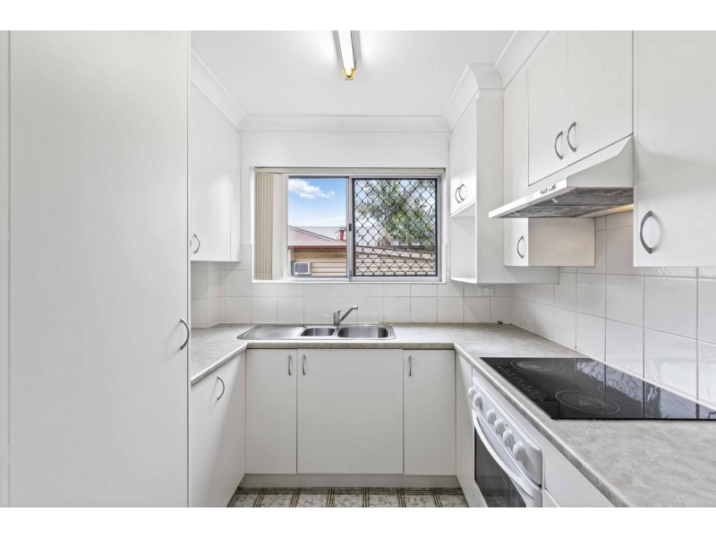 2/117 Pembroke Road, Coorparoo QLD 4151