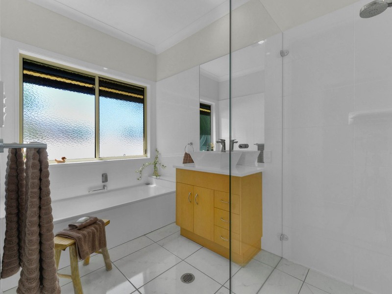 42 Florida Street, Morningside QLD 4170