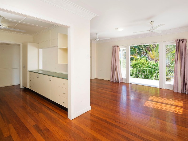 147 Porteus Drive, Seven Hills QLD 4170