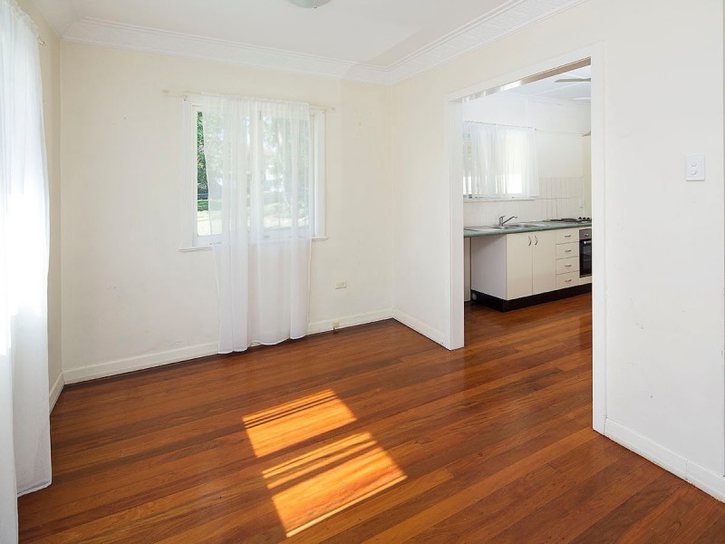 147 Porteus Drive, Seven Hills QLD 4170