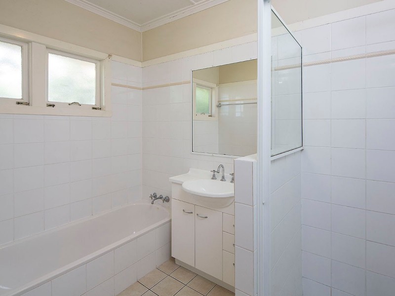 147 Porteus Drive, Seven Hills QLD 4170