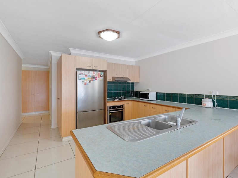31 Kitchener Street, Coorparoo QLD 4151