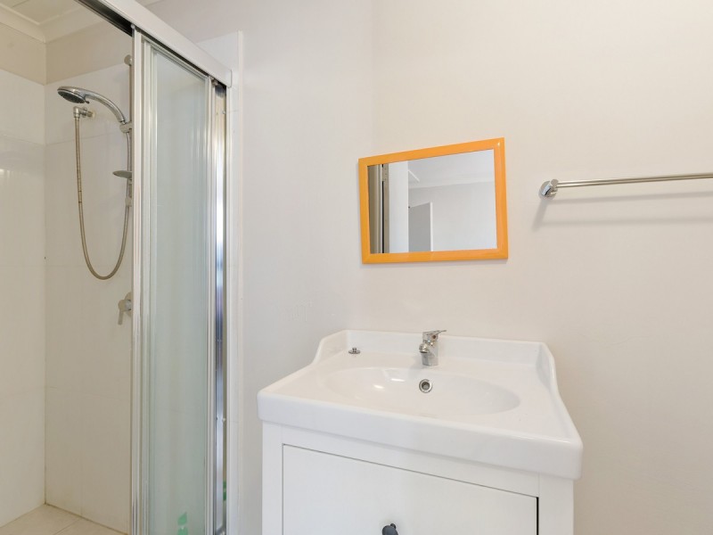 31 Kitchener Street, Coorparoo QLD 4151