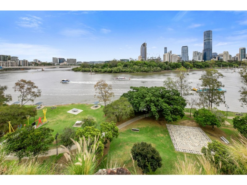 1/108 River Terrace, Kangaroo Point QLD 4169