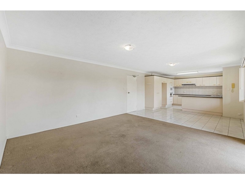 2/98 Pembroke Road, Coorparoo QLD 4151