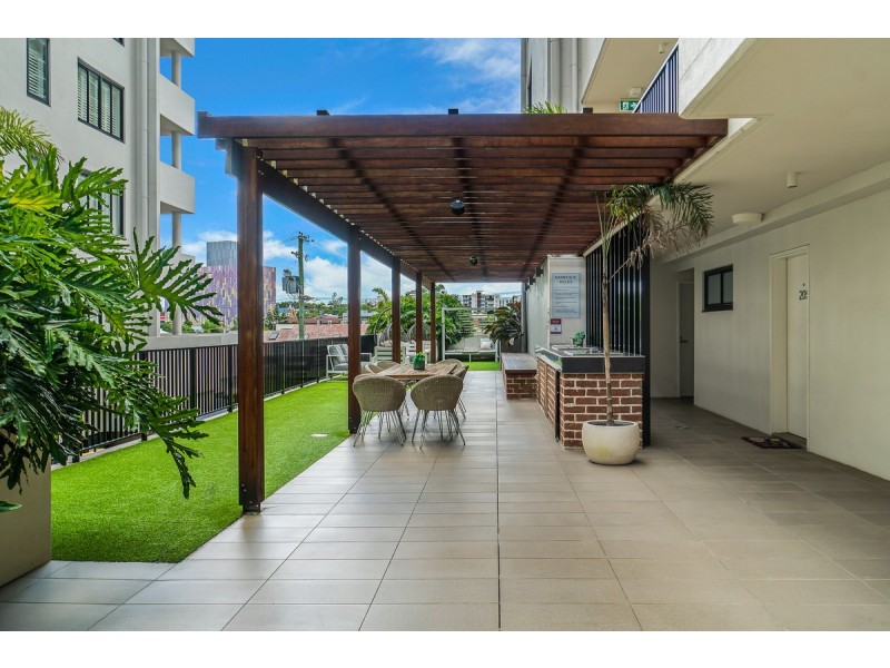 808/45 Wellington Road, East Brisbane QLD 4169