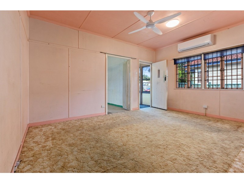 15 Cape Street, Holland Park QLD 4121