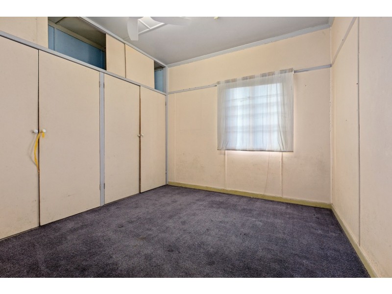 15 Cape Street, Holland Park QLD 4121