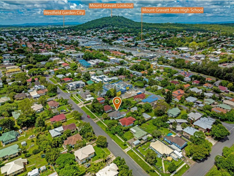 15 Cape Street, Holland Park QLD 4121