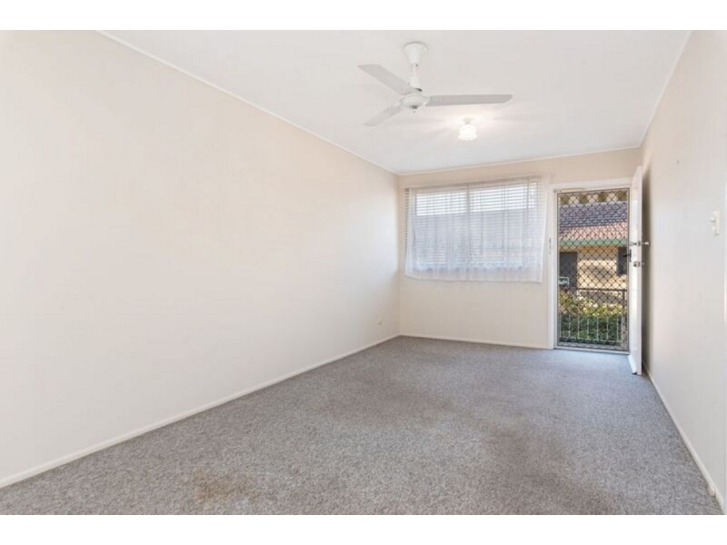2/32 Barnes Avenue, Coorparoo QLD 4151