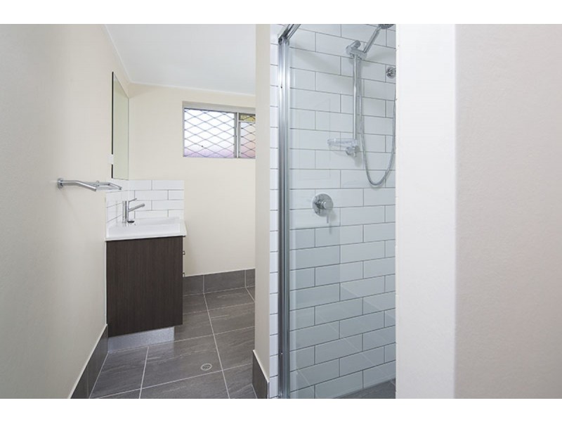1/19 Amelia Street, Coorparoo QLD 4151