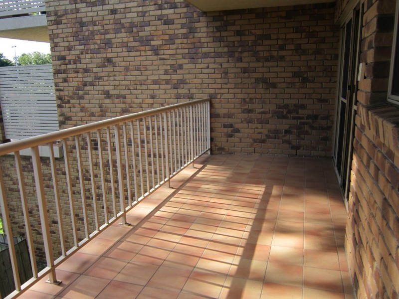 1/46 Robinson Street, Coorparoo QLD 4151