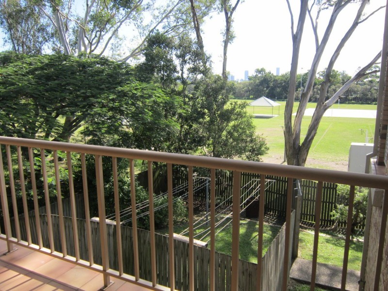 1/46 Robinson Street, Coorparoo QLD 4151