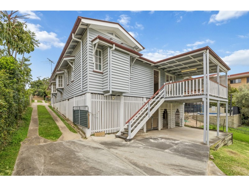 331 Cavendish Road, Coorparoo QLD 4151