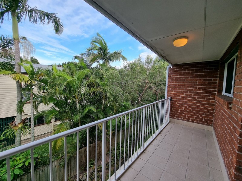 4/9 Ninth Avenue, Coorparoo QLD 4151