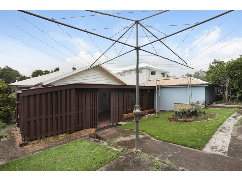 17 Lewis Street, Camp Hill QLD 4152
