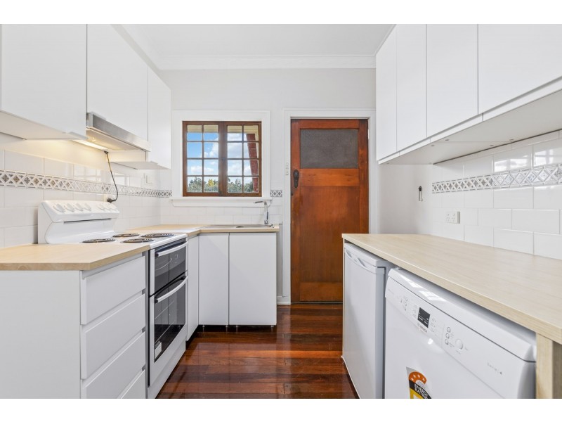 43 Woodrow Drive, Coorparoo QLD 4151